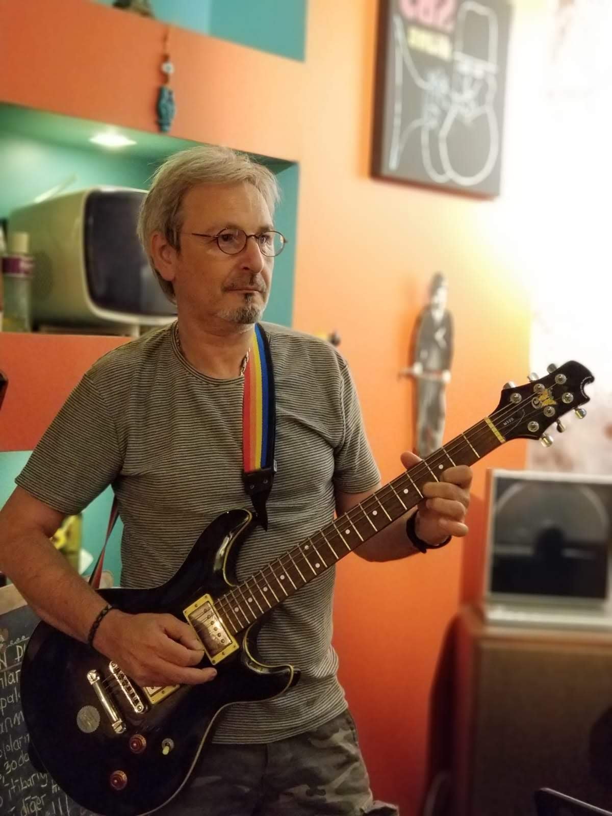 Elektrik Gitar