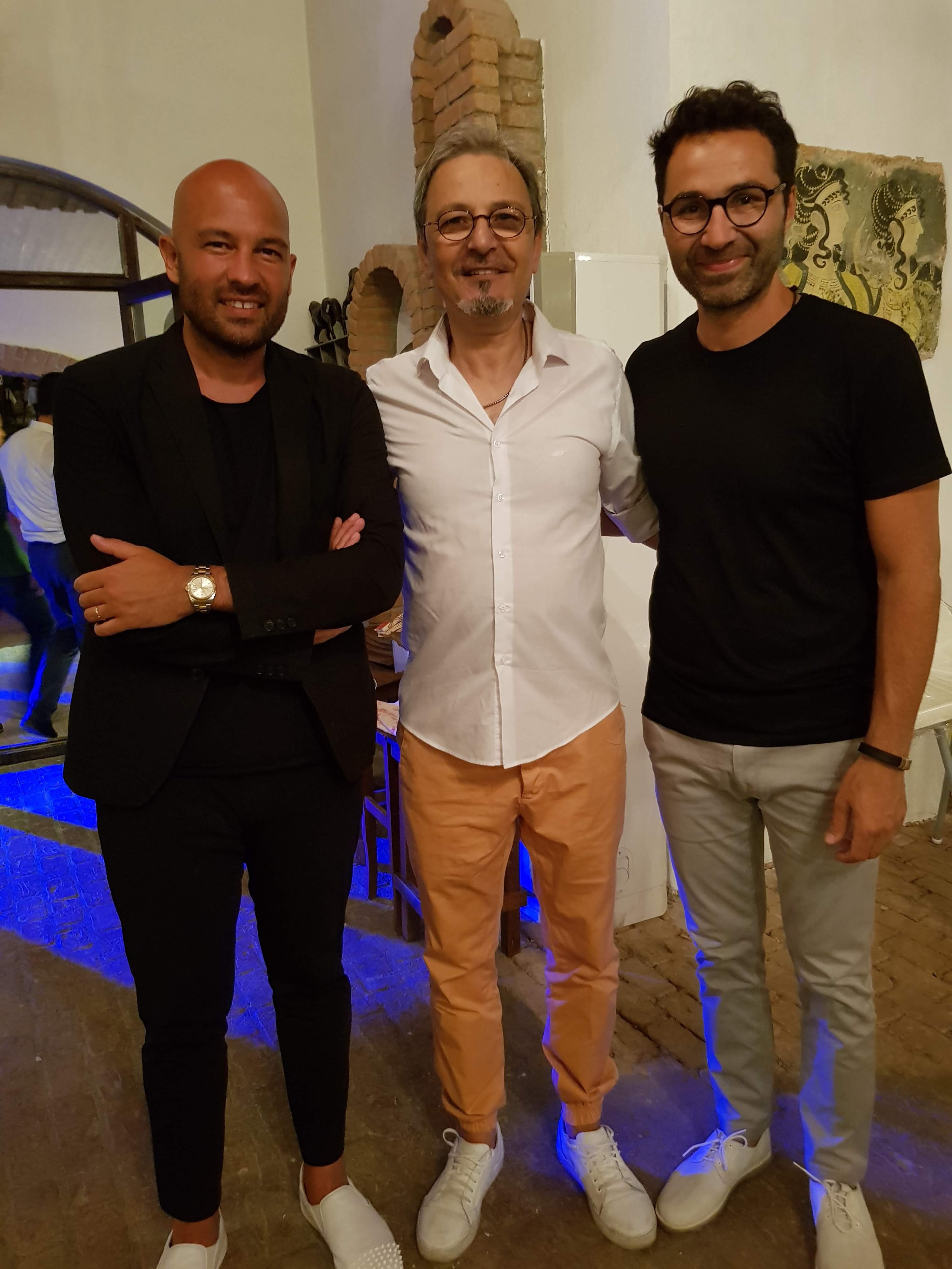 Üç Dost